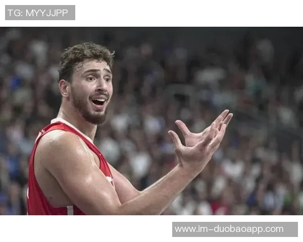 火箭与掘金激战在即申京再度挑战约基奇展现实力